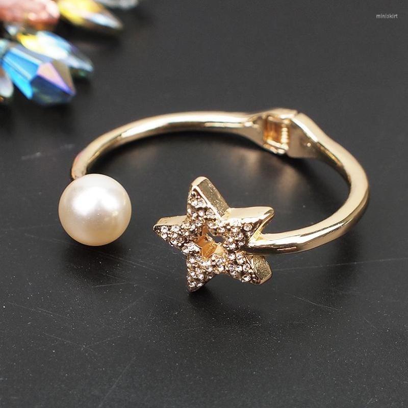 Bangle Romantic Heart Star Shaped Alloy Bracelet For Women Statement Shiny Rhinestone Imitation Pearl Bangles Fashion Jewelry
Bangle Romantic Heart Star Shaped Alloy Bracelet For Women Statement Shiny Rhinestone Imitation Pearl Bangles Fashion Jewelry