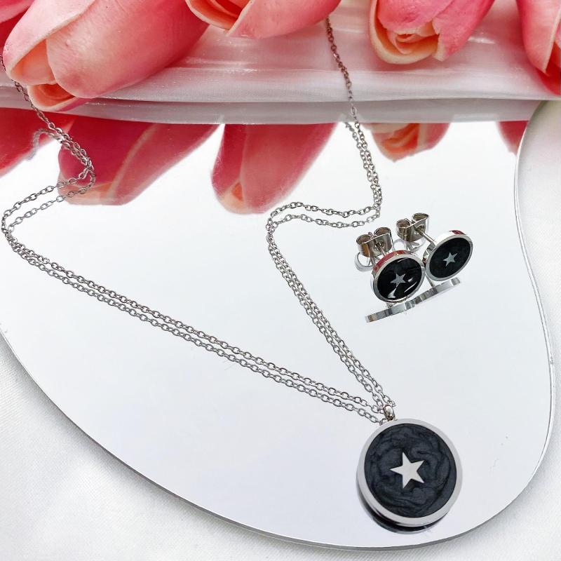 Necklace Earrings Set Star 18k Gold Plated Stainless Steel Ladies Custom, Picture shown
Necklace Earrings Set Star 18k Gold Plated Stainless Steel Ladies Custom, Picture shown
