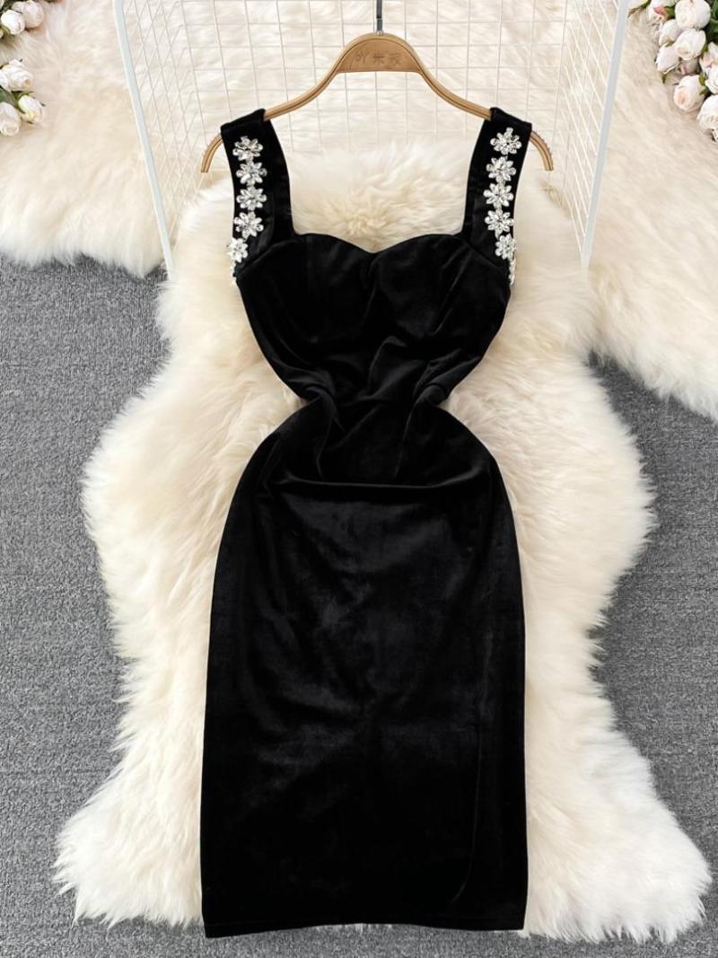 Casual Dresses Foamlina French Retro Style Rhinestone Strap Velvet Dress Women Elegant Sleeveless Backless Slim Back Slit Evening Party, Black
Casual Dresses Foamlina French Retro Style Rhinestone Strap Velvet Dress Women Elegant Sleeveless Backless Slim Back Slit Evening Party, Black