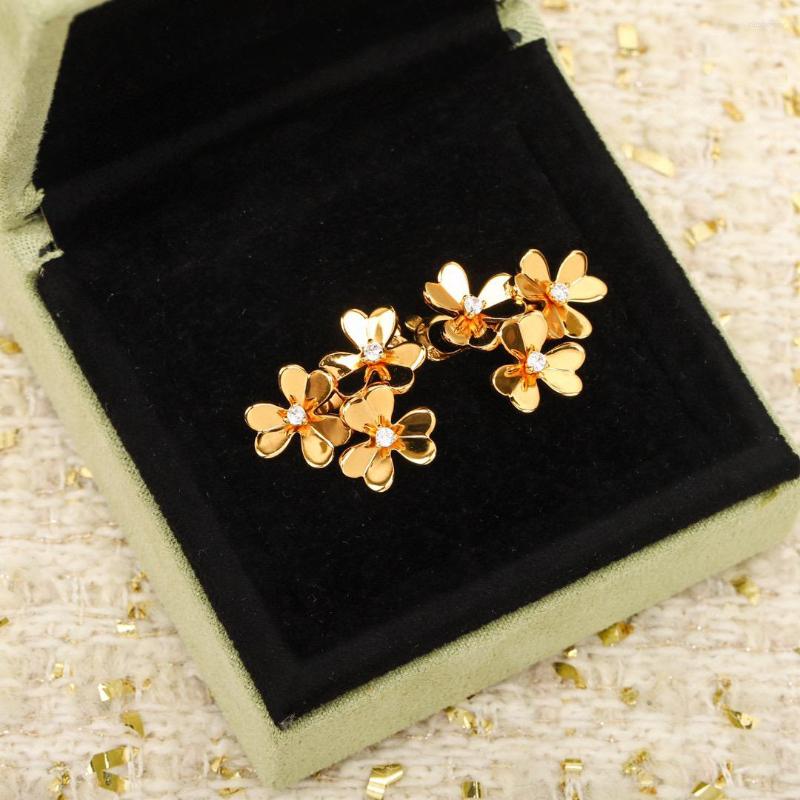 Stud Earrings Brand Pure 925 Sterling Silver Jewelry For Women Gold 3 Leaf Flower Luck Clover Design Wedding Party Luxury Quality
Stud Earrings Brand Pure 925 Sterling Silver Jewelry For Women Gold 3 Leaf Flower Luck Clover Design Wedding Party Luxury Quality