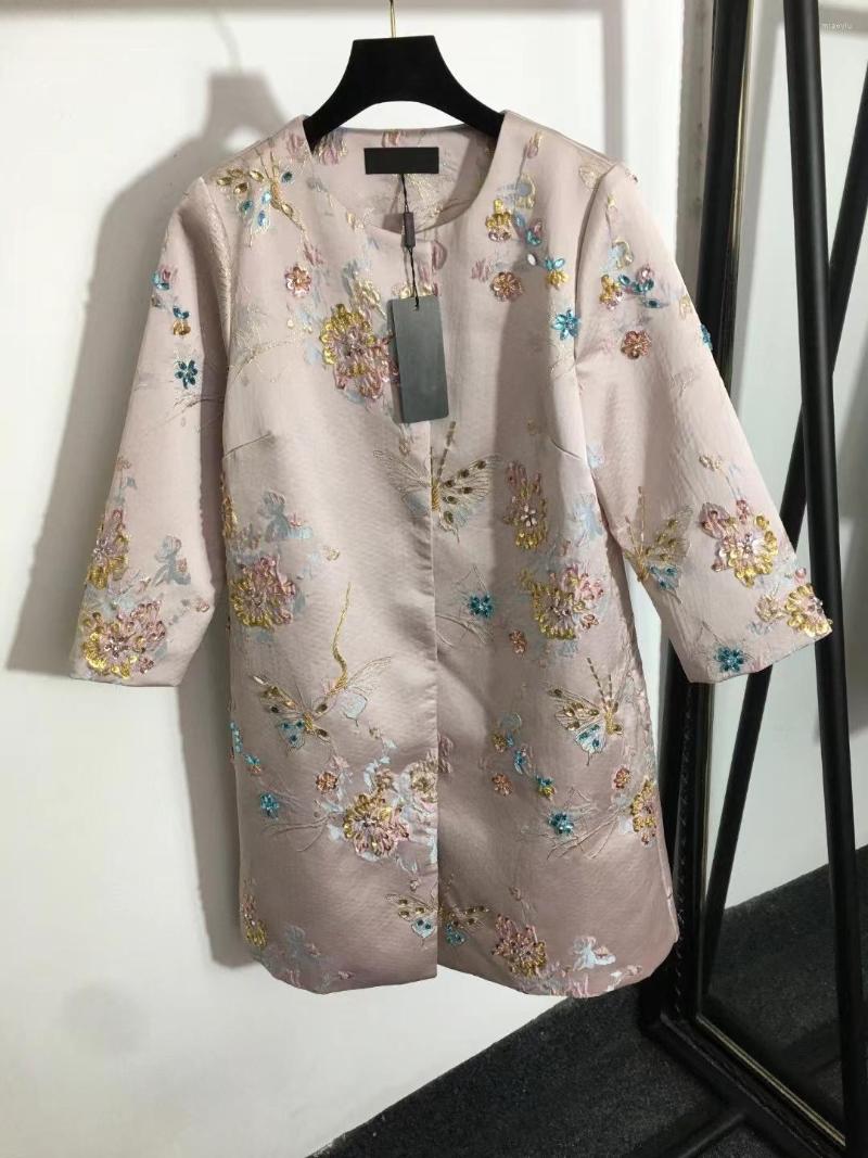 Casual Dresses 2022 Autumn Female Clothing Elegant Embroidery Thick Straight Dress Single Breasted Fashion Beading Diamonds Trench Coat, Picture shown
Casual Dresses 2022 Autumn Female Clothing Elegant Embroidery Thick Straight Dress Single Breasted Fashion Beading Diamonds Trench Coat, Picture shown
