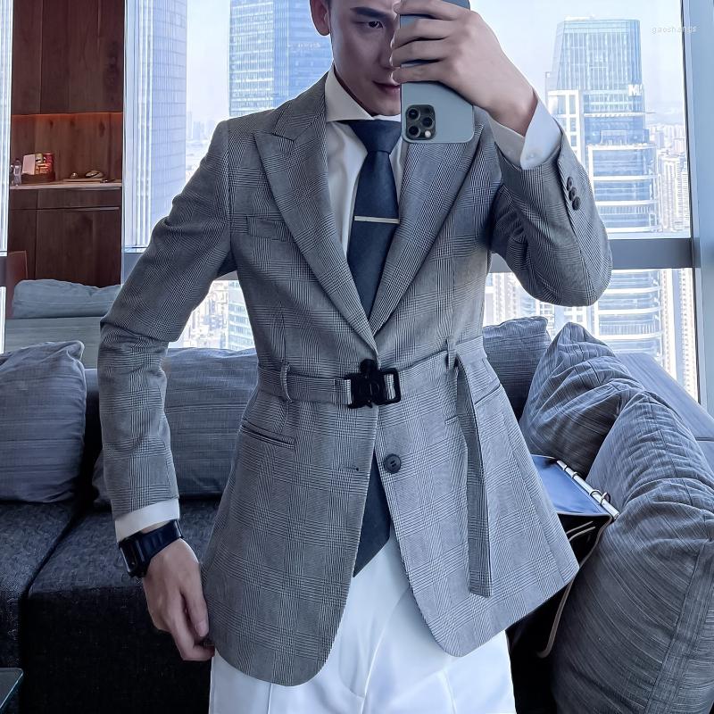 Men's Suits 2022 Plaid Men Blazers Temperament Business Casual Suit Jacket Slim Belt Wedding Groom Dress Coat Street Wear Social Blazer
Men's Suits 2022 Plaid Men Blazers Temperament Business Casual Suit Jacket Slim Belt Wedding Groom Dress Coat Street Wear Social Blazer