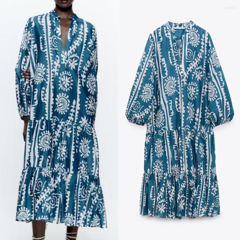 Casual Dresses 2022 Summer Women's Clothing Puff Sleeves Fashionable French V-neck Layered Stitching Printed Midi Dress, Blue
Casual Dresses 2022 Summer Women's Clothing Puff Sleeves Fashionable French V-neck Layered Stitching Printed Midi Dress, Blue
