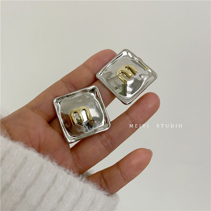 designer jewelry dangle chain earrings hollow rectangular thin earring female chandeliers dangle chandelier dangles gold letters exaggerate silver ring 11
designer jewelry dangle chain earrings hollow rectangular thin earring female chandeliers dangle chandelier dangles gold letters exaggerate silver ring 11