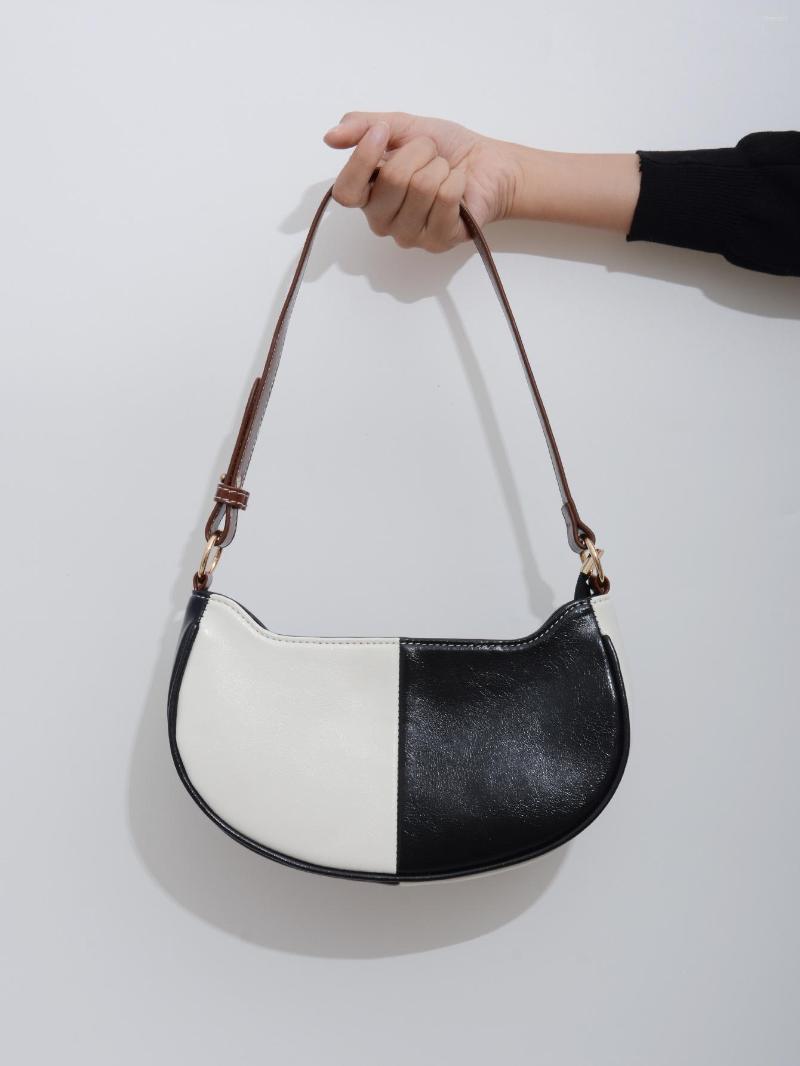 Evening Bags 2022 Oilskin Black And White Checkered One Shoulder Underarm Bag Small Square Fast Fashion College Style
Evening Bags 2022 Oilskin Black And White Checkered One Shoulder Underarm Bag Small Square Fast Fashion College Style