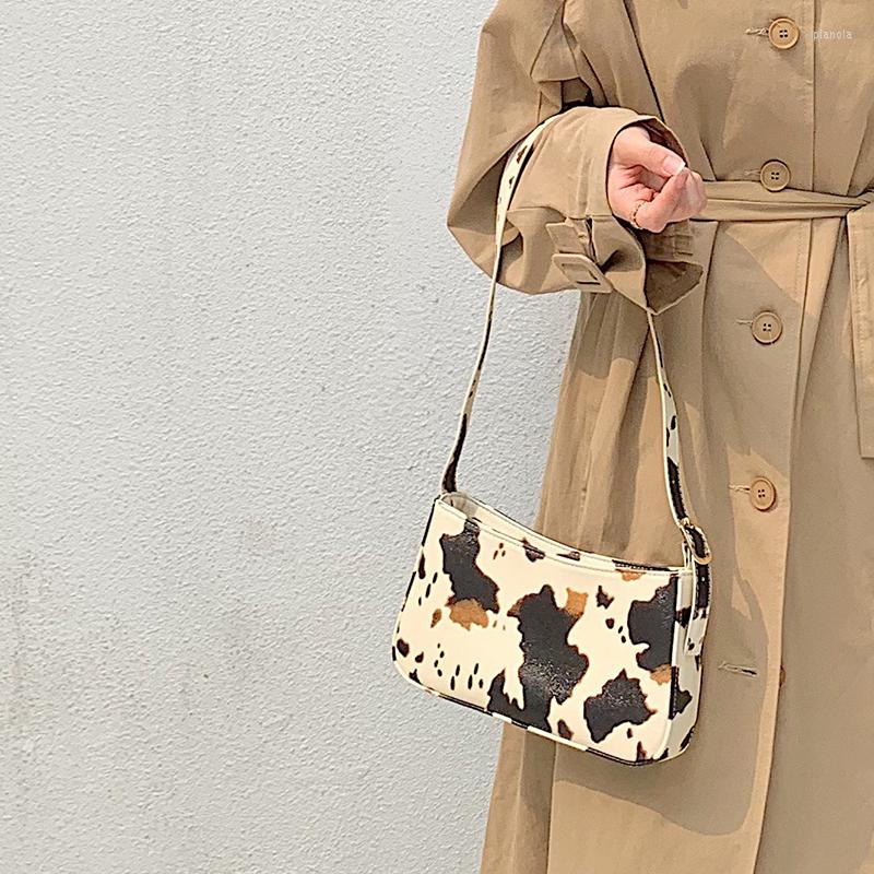 Evening Bags Fashion Cow Pattern Zipper Mini Diagonal Bag Women Soft-Faced PU Underarm Handbag Women'S Leisure Vacation, 1 shoulder strap
Evening Bags Fashion Cow Pattern Zipper Mini Diagonal Bag Women Soft-Faced PU Underarm Handbag Women'S Leisure Vacation, 1 shoulder strap