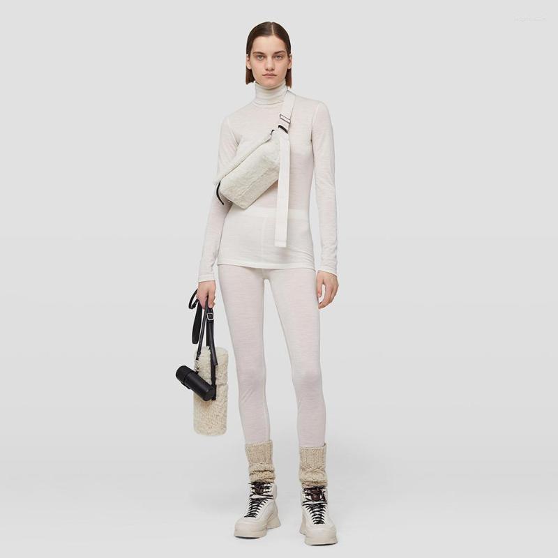 Women' T Shirts Black High-collar Long-sleeved Wool Women' Bottoming Shirt Top 2022 Autumn And Winter Simple Fashion Y2k Knitted
Women' T Shirts Black High-collar Long-sleeved Wool Women' Bottoming Shirt Top 2022 Autumn And Winter Simple Fashion Y2k Knitted