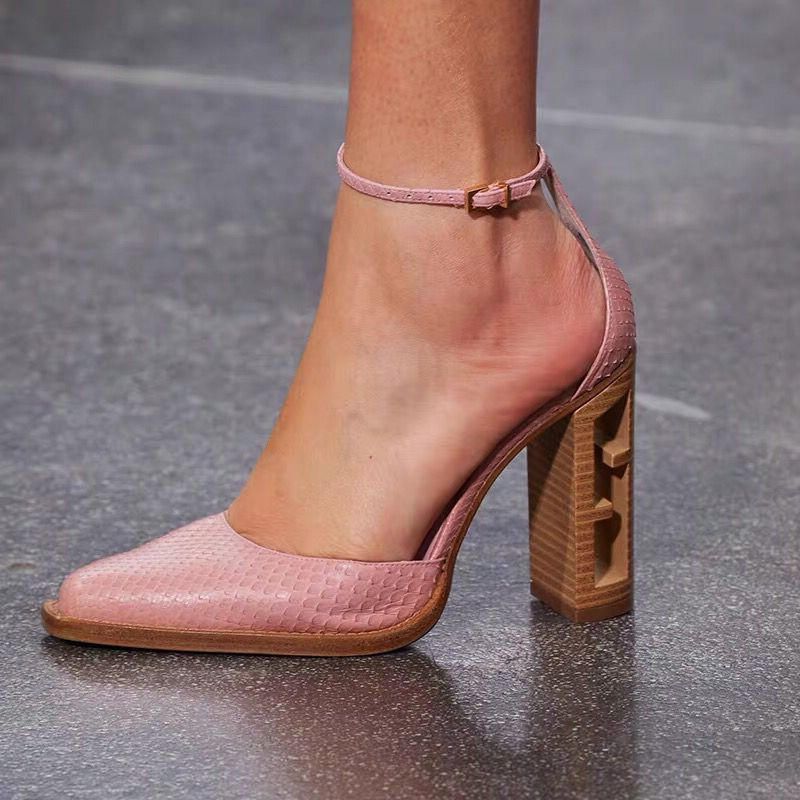 Genuine Leather High heeled Wedding Party Shoes Unique heel Fashion Lady T Stage Pumps
Genuine Leather High heeled Wedding Party Shoes Unique heel Fashion Lady T Stage Pumps
