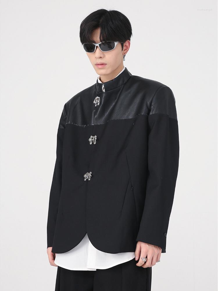 Men's Jackets Jacket Wear Autumn Men's Metal Buckle Splice Contrast Stand Collar Shoulder Padded Suit 2023 Darkwear Male Tops 2A6881, Black
Men's Jackets Jacket Wear Autumn Men's Metal Buckle Splice Contrast Stand Collar Shoulder Padded Suit 2023 Darkwear Male Tops 2A6881, Black