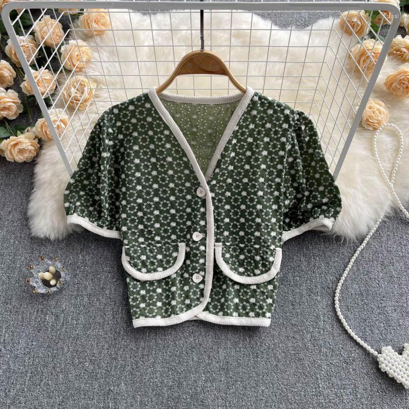 Women's Polos Fashion Vintage Female Embroidery Crochet Loose Single Breasted V-neck Top 2022 Summer Casual Women Polo Shirt Short Sleeve
Women's Polos Fashion Vintage Female Embroidery Crochet Loose Single Breasted V-neck Top 2022 Summer Casual Women Polo Shirt Short Sleeve