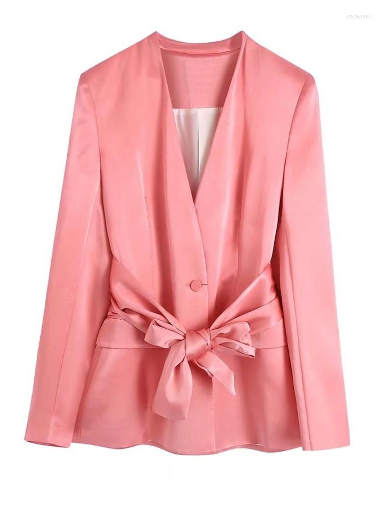 Women's Suits MESTTRAF Sexy Design 2022 Women With Belt Lapelless Satin Blazer Coat Vintage Long Sleeve Button-up Female Outerwear, Picture shown
Women's Suits MESTTRAF Sexy Design 2022 Women With Belt Lapelless Satin Blazer Coat Vintage Long Sleeve Button-up Female Outerwear, Picture shown