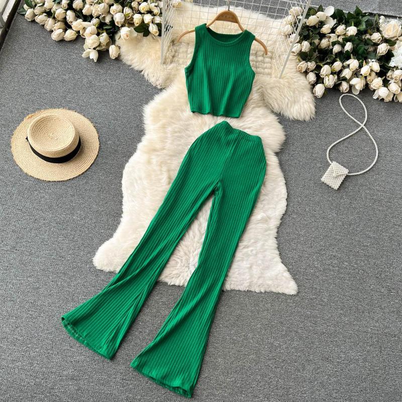 Women's Pants 2022 Summer Knitted Suit Retro Women's Short Sleeveless Top High Waist Slim Flared Two Piece Set, Black
Women's Pants 2022 Summer Knitted Suit Retro Women's Short Sleeveless Top High Waist Slim Flared Two Piece Set, Black
