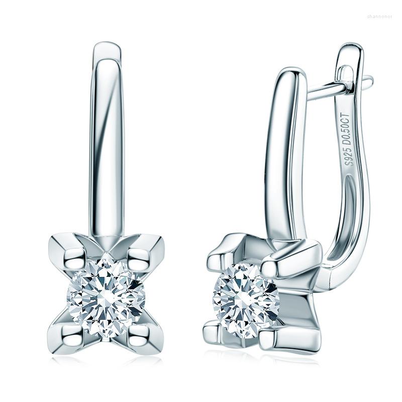 Stud Earrings Apaison Silver 925 Fine Jewelry 0.5ct Moissanite Ear Studs For Women Sparkling Wedding Party Cute Gift Whoelsale
Stud Earrings Apaison Silver 925 Fine Jewelry 0.5ct Moissanite Ear Studs For Women Sparkling Wedding Party Cute Gift Whoelsale