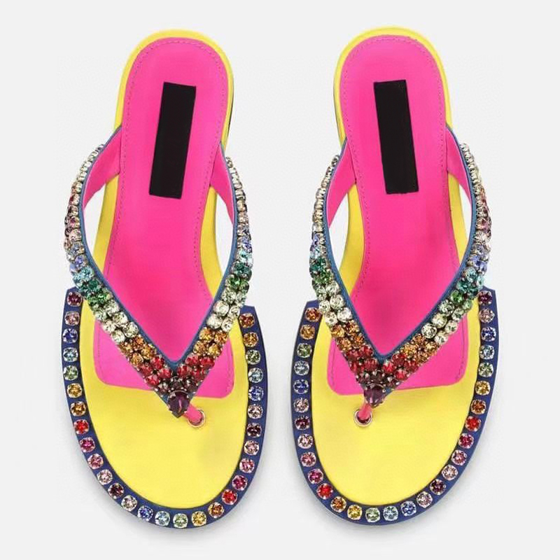 Luxury Crystal Decorative Satin Color Contrast Flip Flops Slip on Comfortable Designer Leather Women's Sandals Summer Flat Shoes Rainbow Beach Women's Slippers
Luxury Crystal Decorative Satin Color Contrast Flip Flops Slip on Comfortable Designer Leather Women's Sandals Summer Flat Shoes Rainbow Beach Women's Slippers