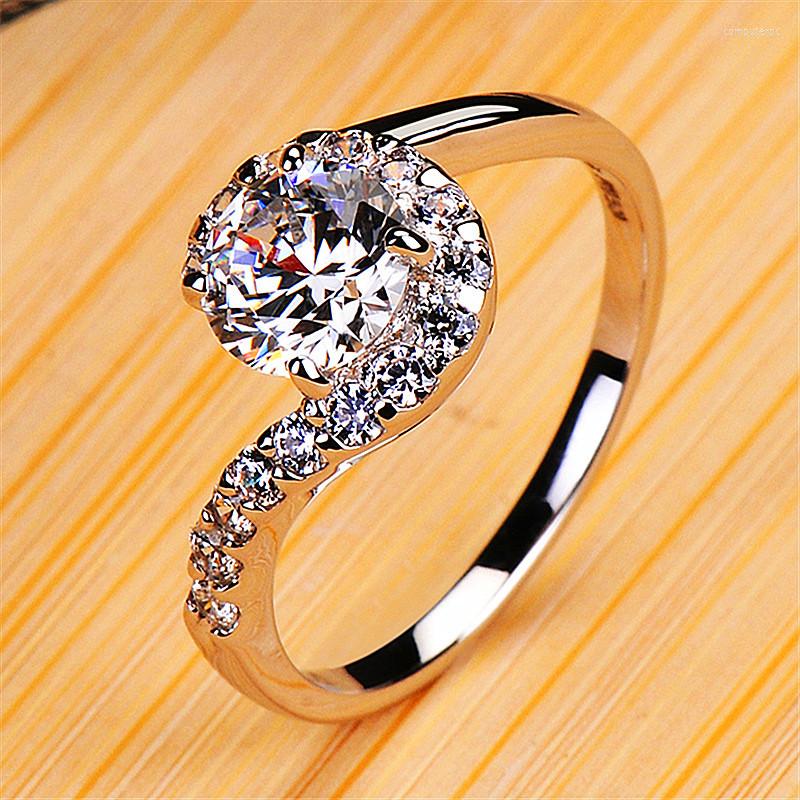 Wedding Rings Trendy Female Round Crystal Stone Ring Classic Silver Color Thin Engagement Cute White Zircon For Women
Wedding Rings Trendy Female Round Crystal Stone Ring Classic Silver Color Thin Engagement Cute White Zircon For Women
