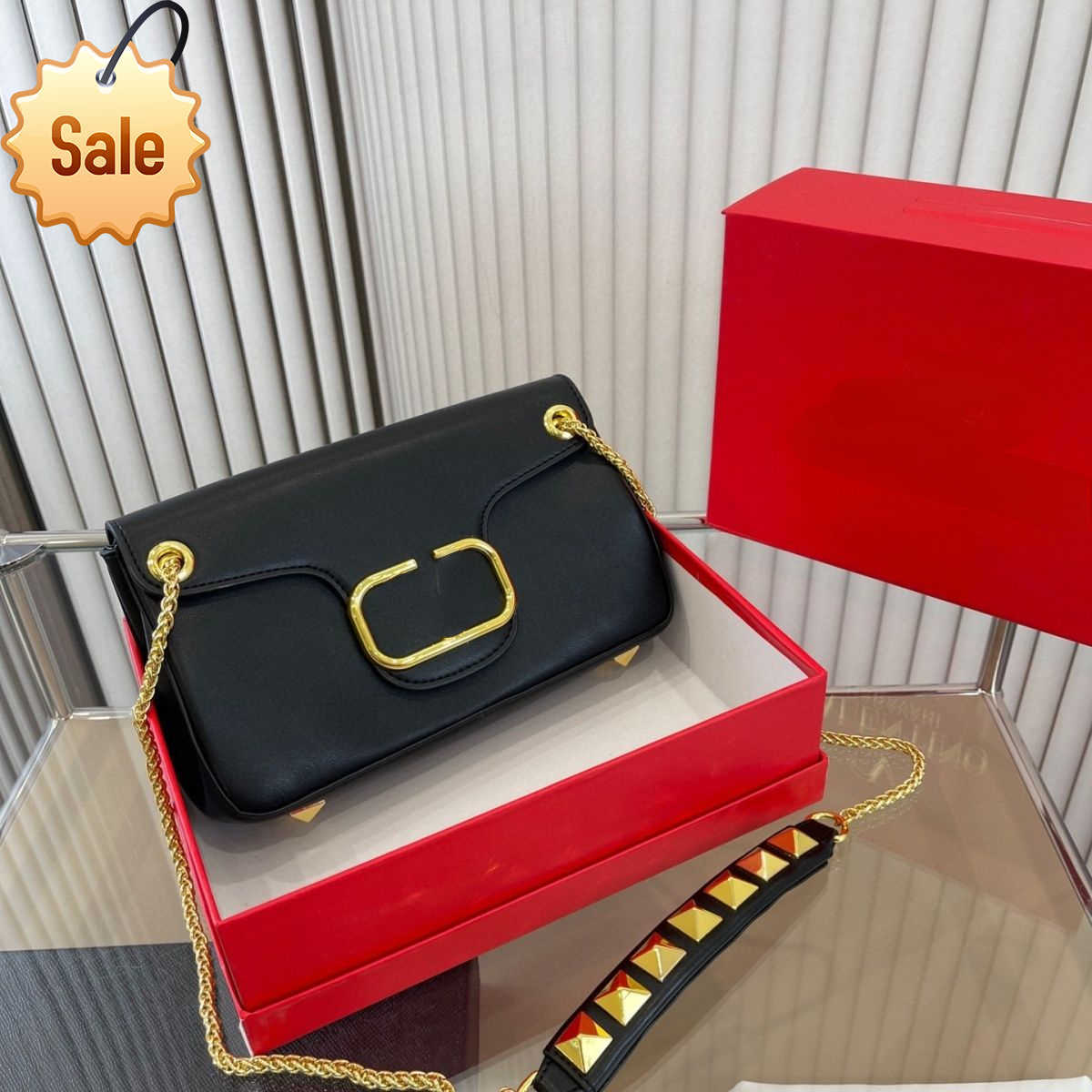 Women's Luxury Designer Shoulder Bag 2023 New Fashion Texture Big v Crossbody Bag High Quality Retro Fashion Envelope Package Gift Box Packaging Factory Direct Sales, Black
Women's Luxury Designer Shoulder Bag 2023 New Fashion Texture Big v Crossbody Bag High Quality Retro Fashion Envelope Package Gift Box Packaging Factory Direct Sales, Black