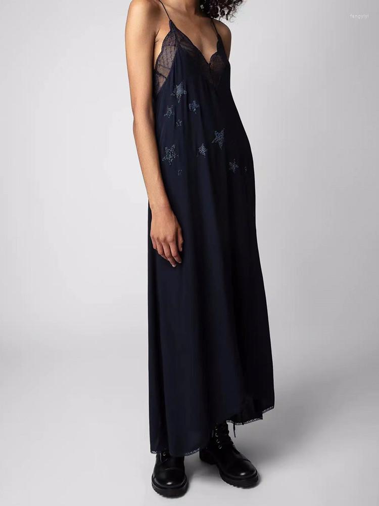 Casual Dresses Women Rhinestone Stars Sling Dress V-neck Lace Trim Sexy Sleeveless Ladies Irregular Spaghetti Strap Midi Robe
Casual Dresses Women Rhinestone Stars Sling Dress V-neck Lace Trim Sexy Sleeveless Ladies Irregular Spaghetti Strap Midi Robe