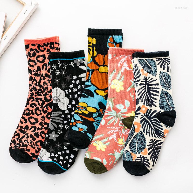 Women Socks Spring Summer Cartoon Woman Cotton With Colorful Flower Plant Funny Casual Retro Calcetines Mujer Meias 010901, Random one
Women Socks Spring Summer Cartoon Woman Cotton With Colorful Flower Plant Funny Casual Retro Calcetines Mujer Meias 010901, Random one