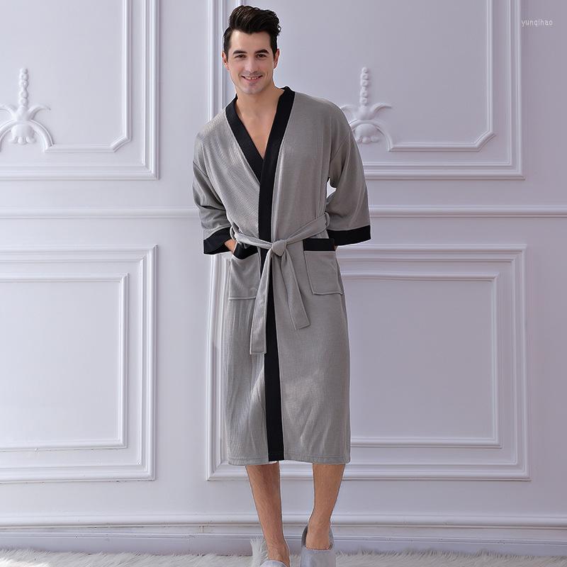 Men's Sleepwear Bath Robe Men Home Bathrobe Pajamas Men's El Soft Nightgown Spring And Autumn Waffle Loose, Black
Men's Sleepwear Bath Robe Men Home Bathrobe Pajamas Men's El Soft Nightgown Spring And Autumn Waffle Loose, Black