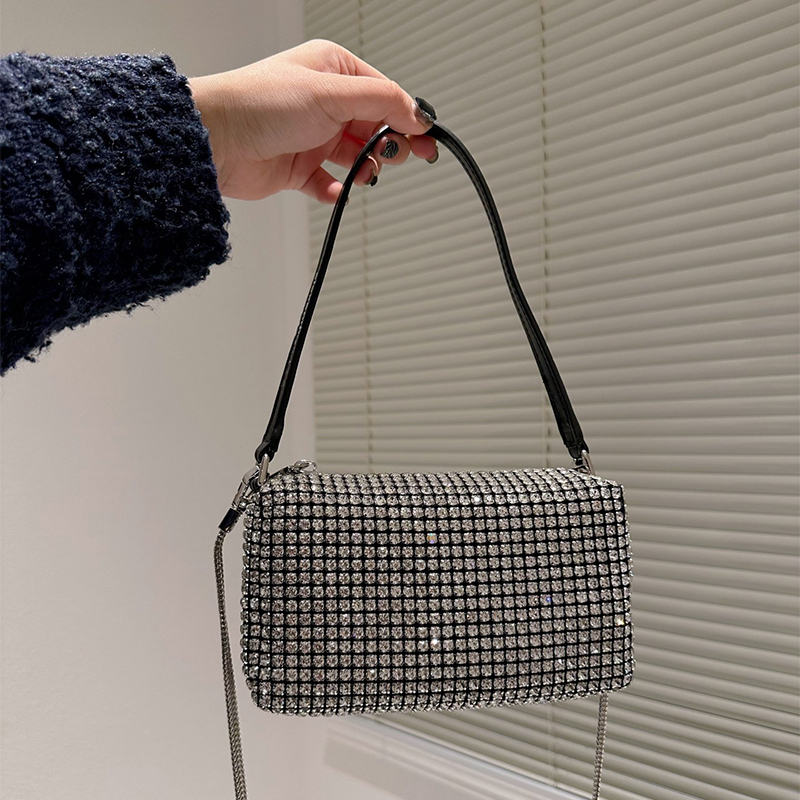 designer bags women dinner party shoulder Bags classic style luxury handbag tote bag sacoche chains crossbody wallet fashion silver chain purses daily handbag, A1
designer bags women dinner party shoulder Bags classic style luxury handbag tote bag sacoche chains crossbody wallet fashion silver chain purses daily handbag, A1
