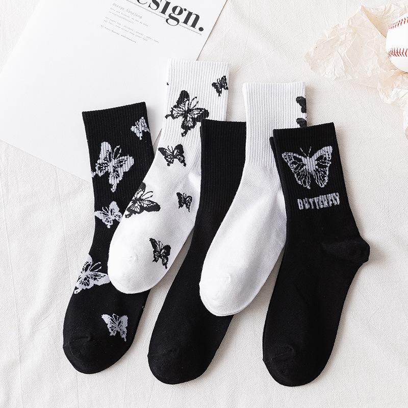 Women Socks Japanese Simplicity Cute All-match Hip Hop Butterfly Streetwear Skateboard Comfortable Black And White Solid Color, Big butterfly black 
Women Socks Japanese Simplicity Cute All-match Hip Hop Butterfly Streetwear Skateboard Comfortable Black And White Solid Color, Big butterfly black