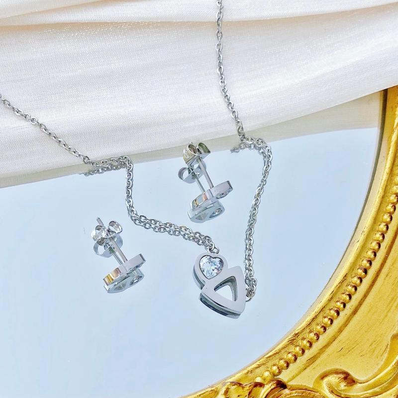 Necklace Earrings Set High-End Brand Dubai Gold Plated Stainless Steel Pendant Jewelry For Women, Picture shown
Necklace Earrings Set High-End Brand Dubai Gold Plated Stainless Steel Pendant Jewelry For Women, Picture shown