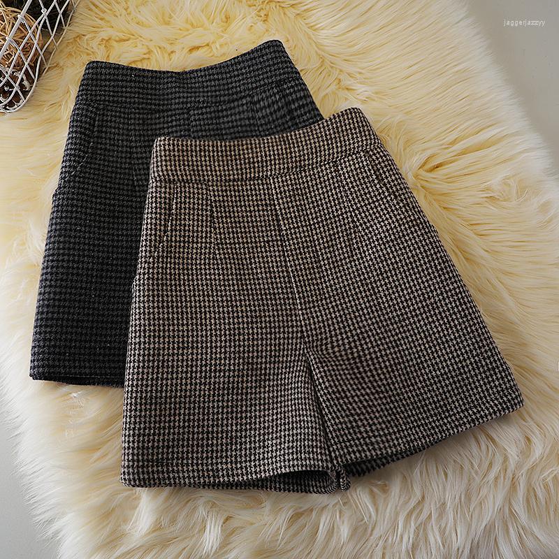 Women' Shorts Autumn And Winter Korean Style Fashion Houndstooth High Waist A-line Women' Casual Small Fragrance Wide-leg Pants, Black
Women' Shorts Autumn And Winter Korean Style Fashion Houndstooth High Waist A-line Women' Casual Small Fragrance Wide-leg Pants, Black