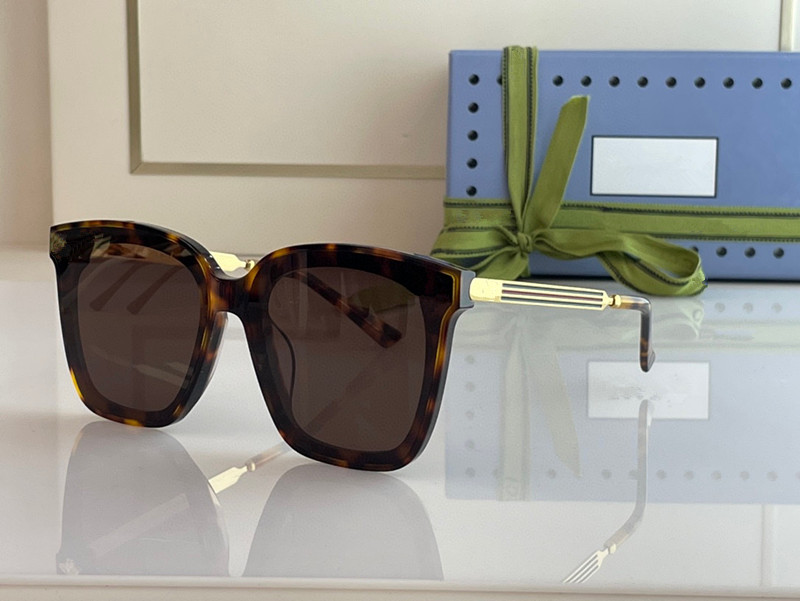 Summer Sunglasses For Men and Women 0889 Style Anti-Ultraviolet Retro Plate Square Full Frame Fashion Eyeglasses Random Box 0889S
Summer Sunglasses For Men and Women 0889 Style Anti-Ultraviolet Retro Plate Square Full Frame Fashion Eyeglasses Random Box 0889S