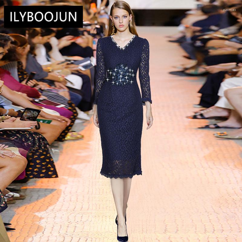 Casual Dresses Designer Dress Women Luxury 2022 Runway Fashion Lace Pencil V-neck Crystal Beading Sequins Appliques Vintage Party Midi, Blue
Casual Dresses Designer Dress Women Luxury 2022 Runway Fashion Lace Pencil V-neck Crystal Beading Sequins Appliques Vintage Party Midi, Blue