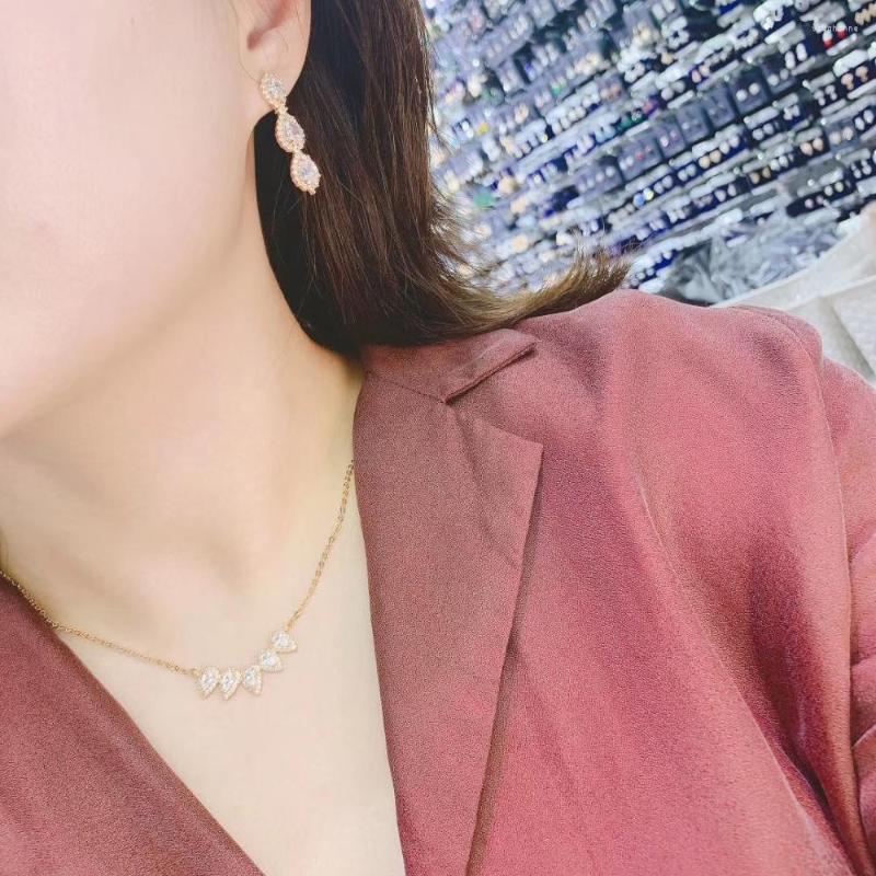 Necklace Earrings Set Luxury Water Drop Zirconia Bridal For Women Party Dubai Nigeria CZ Crystal Wedding E9264, Picture shown 
Necklace Earrings Set Luxury Water Drop Zirconia Bridal For Women Party Dubai Nigeria CZ Crystal Wedding E9264, Picture shown