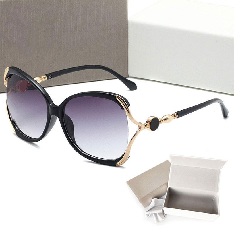 Millionaire Luxury Womans Sunglasses Fashion Mens Sun glasses UV Protection men Designer eyeglass Gradient Metal hinge eye women nglasses with box 9265
Millionaire Luxury Womans Sunglasses Fashion Mens Sun glasses UV Protection men Designer eyeglass Gradient Metal hinge eye women nglasses with box 9265