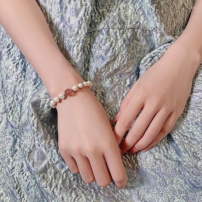 Link Bracelets Pink Crystal Bracelet Women's Niche Design Simple Hand Jewelry Temperament Peach Blossom Baroque Pearl Beaded
Link Bracelets Pink Crystal Bracelet Women's Niche Design Simple Hand Jewelry Temperament Peach Blossom Baroque Pearl Beaded