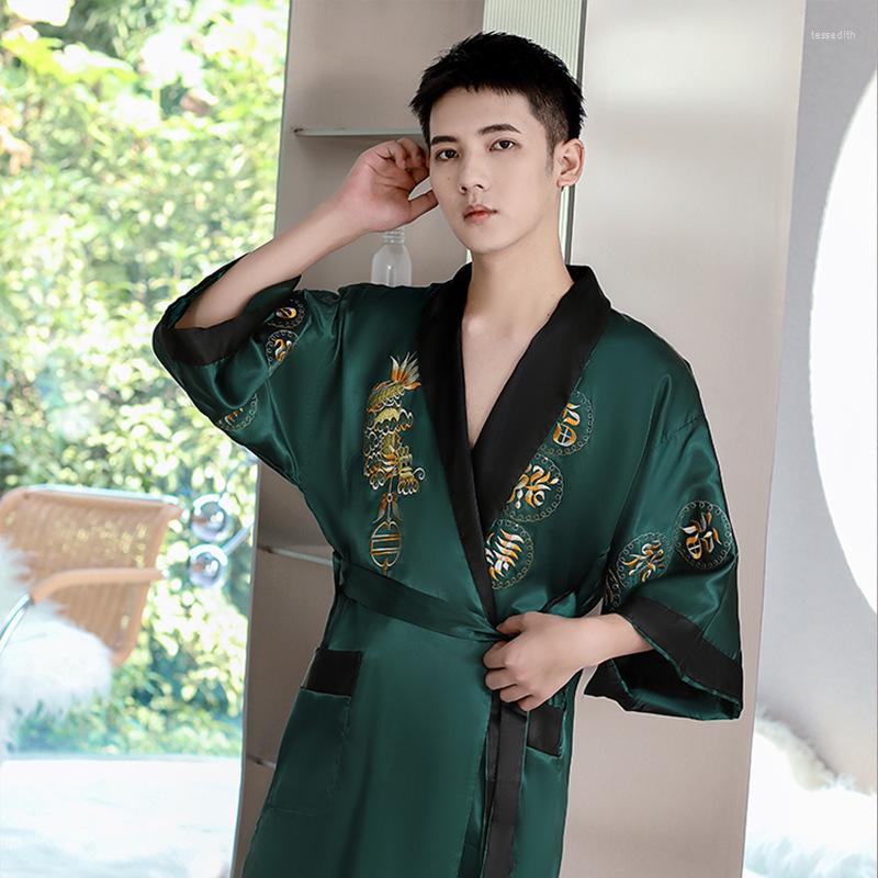 Men's Sleepwear Double Sided Wear 2022 Spring Men's Pajamas Bathrobes Chinese Style Dragon Silk Loose And Comfortable Robes Home Clothes, Green
Men's Sleepwear Double Sided Wear 2022 Spring Men's Pajamas Bathrobes Chinese Style Dragon Silk Loose And Comfortable Robes Home Clothes, Green