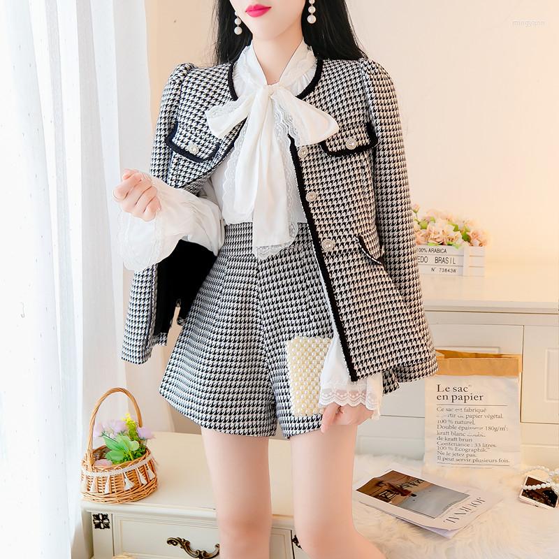 Women' Tracksuits Fashion Outifits Tweed Two-piece Set Fall/Winter Retro Houndstooth Jacket High Waist Shorts Women Quality 2-piece, Photo color
Women' Tracksuits Fashion Outifits Tweed Two-piece Set Fall/Winter Retro Houndstooth Jacket High Waist Shorts Women Quality 2-piece, Photo color