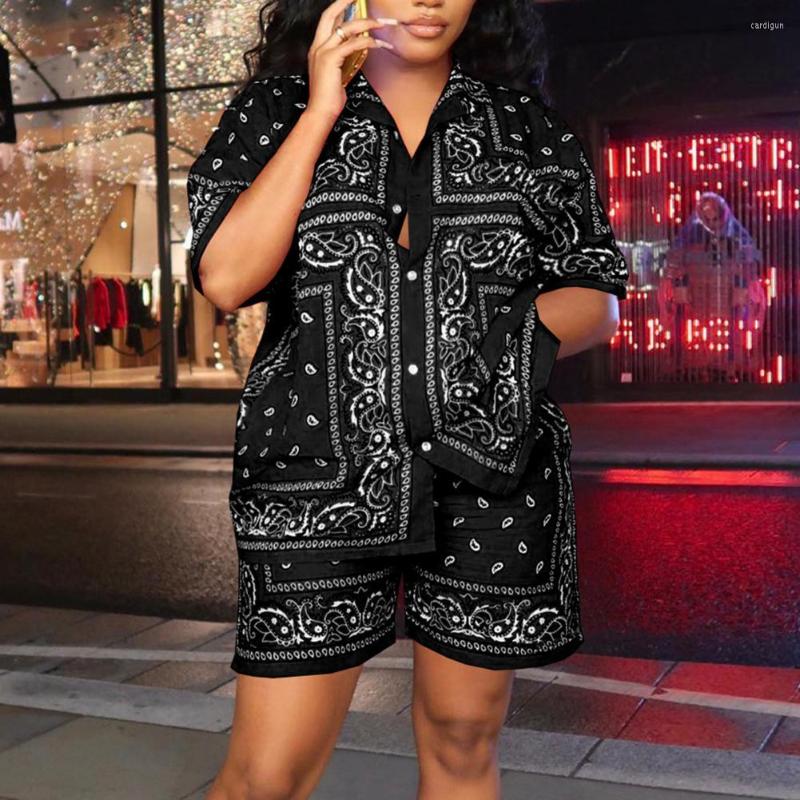 Women' Tracksuits 1 Set Women Shirt Button Closure Exquisite Pattern Turn-down Collar Loose Shirts Shorts Summer Clothing Birthday Gift, Black
Women' Tracksuits 1 Set Women Shirt Button Closure Exquisite Pattern Turn-down Collar Loose Shirts Shorts Summer Clothing Birthday Gift, Black