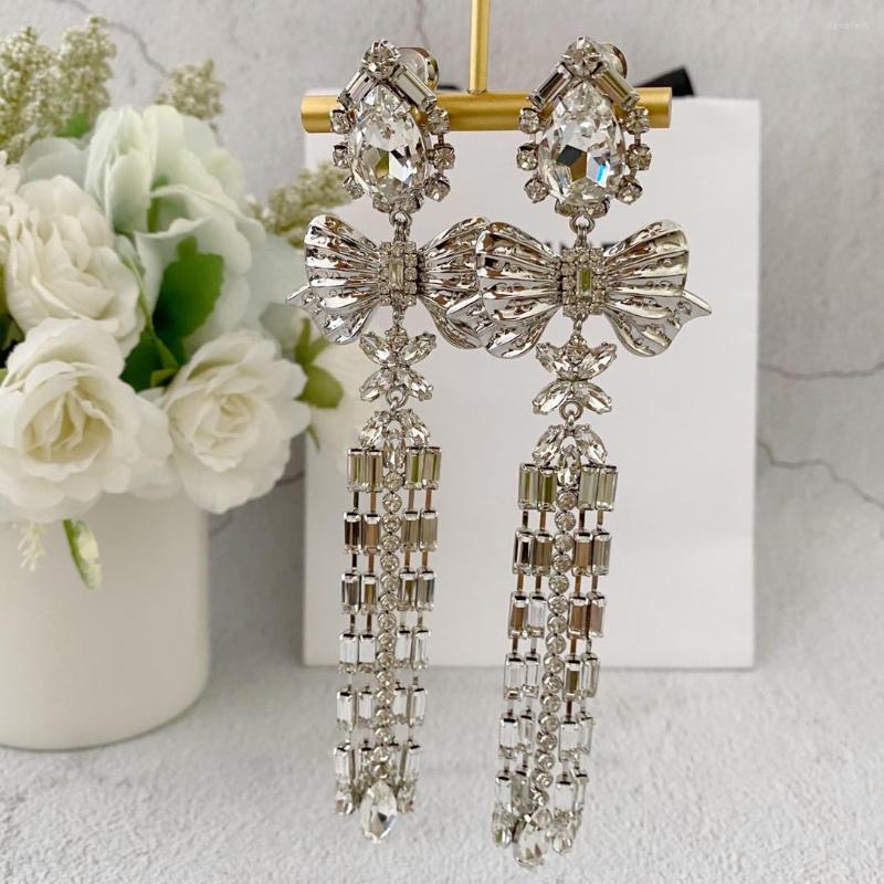 Backs Earrings 2022AR European And American Fashion Jewelry Silver Bow Long Tassel Pendant For Women Wedding Party Gift
Backs Earrings 2022AR European And American Fashion Jewelry Silver Bow Long Tassel Pendant For Women Wedding Party Gift