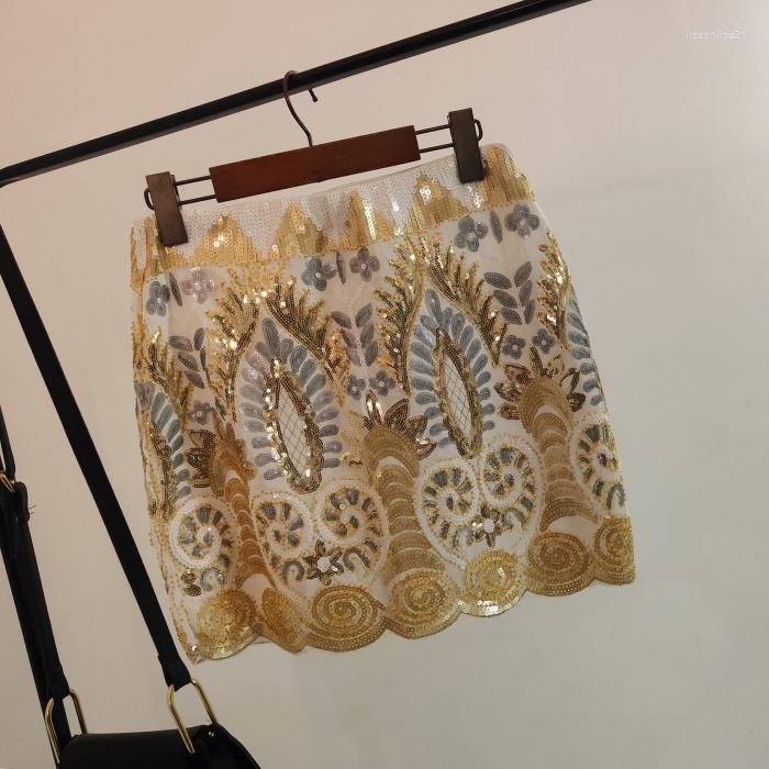 Skirts 2022 Women Retro Baroque Floral Pattern Shinny Paillette Sequined High Waist A-line Short Skirt L Sexy Party, Black
Skirts 2022 Women Retro Baroque Floral Pattern Shinny Paillette Sequined High Waist A-line Short Skirt L Sexy Party, Black
