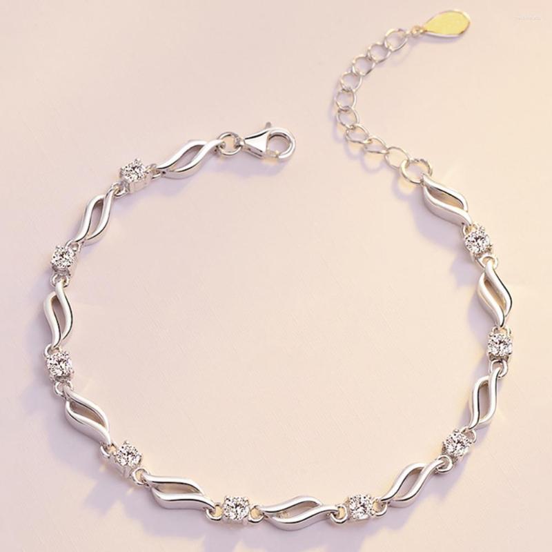 Bangle Easy To Wear Glitter Rust Resistant Rhinestone Chain Bracelet For Banquet
Bangle Easy To Wear Glitter Rust Resistant Rhinestone Chain Bracelet For Banquet