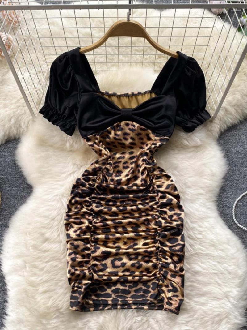 Party Dresses Foamlina Sexy Leopard Print Satin Dress Women 2022 Summer V-neck Short Sleeve Empire Slim Ruched Bodycon Club Mini
Party Dresses Foamlina Sexy Leopard Print Satin Dress Women 2022 Summer V-neck Short Sleeve Empire Slim Ruched Bodycon Club Mini