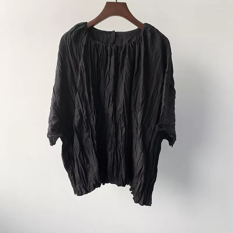 Women's T Shirts 2023 Women Summer Silk O-Neck Pleated T-Shirt Loose Classic Simple Stylish Half Sleeves Tees, Black
Women's T Shirts 2023 Women Summer Silk O-Neck Pleated T-Shirt Loose Classic Simple Stylish Half Sleeves Tees, Black