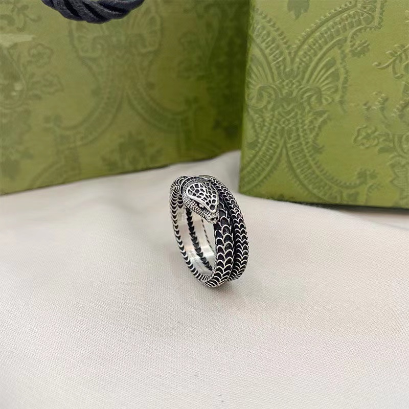 Designer 925 silver rings double G classic Spirit Snake couple ring vintage do old closed mouth engraved domineering men's
Designer 925 silver rings double G classic Spirit Snake couple ring vintage do old closed mouth engraved domineering men's