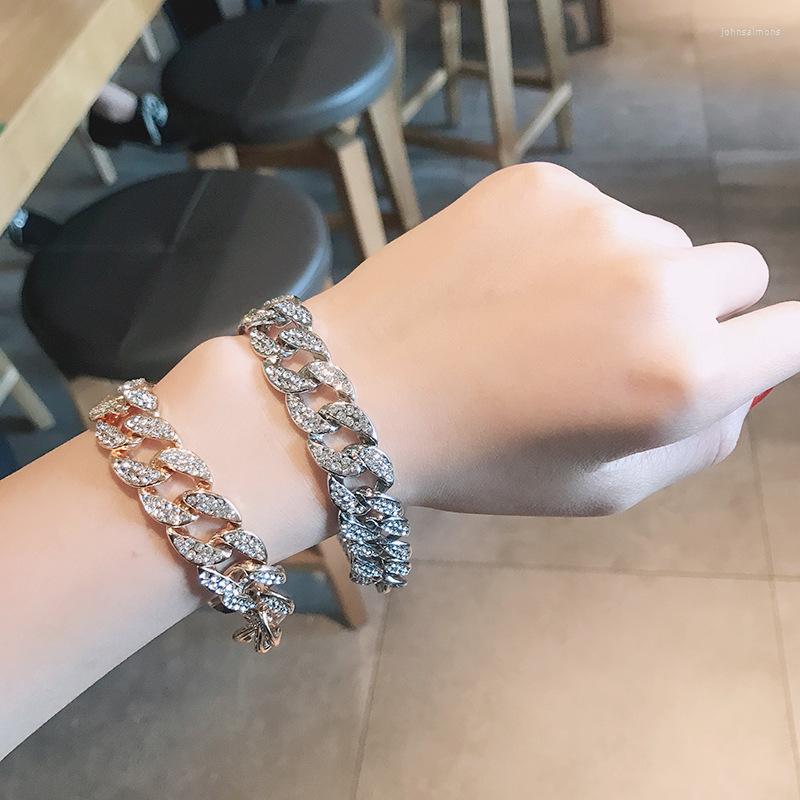 Link Bracelets Exaggeration Cuban Chain Filled Iced Out Bracelet For Cocktail Party Women Hip Hop Jewelry Accessories
Link Bracelets Exaggeration Cuban Chain Filled Iced Out Bracelet For Cocktail Party Women Hip Hop Jewelry Accessories