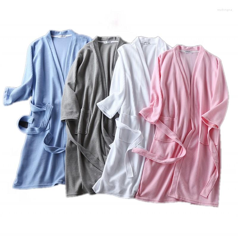Men's Sleepwear Couples Matching Cotton Bathrobes Men Kimono Robes Neutral Casual Simple Bathrobe Male V-neck Collar Home With Belt
Men's Sleepwear Couples Matching Cotton Bathrobes Men Kimono Robes Neutral Casual Simple Bathrobe Male V-neck Collar Home With Belt
