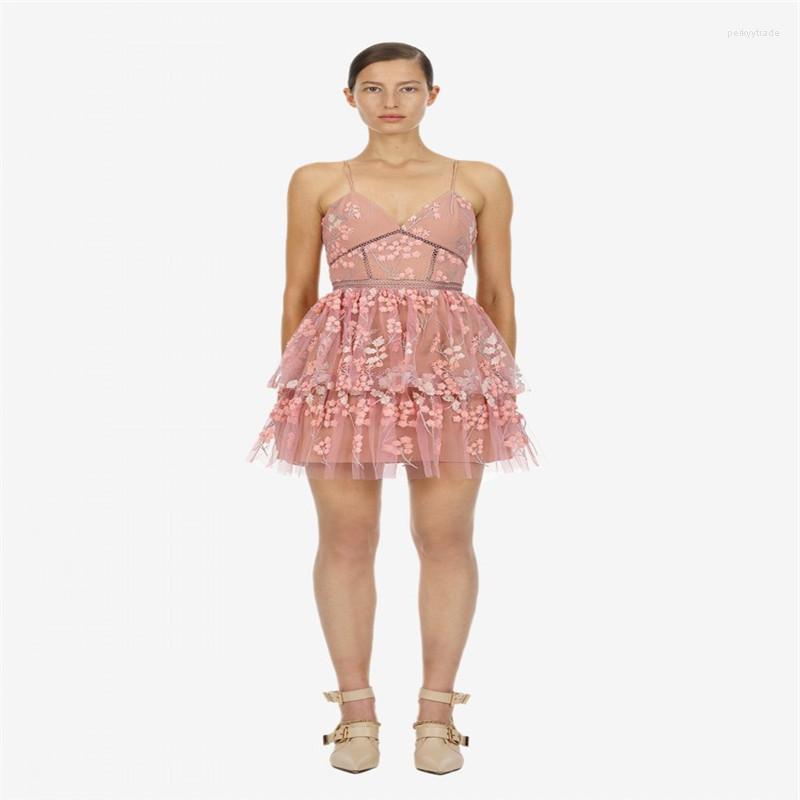 Casual Dresses Classic Style 2022 Spring Arrive Pink Color Women Squines Dress Backless Sexy Lady Slip Mini
Casual Dresses Classic Style 2022 Spring Arrive Pink Color Women Squines Dress Backless Sexy Lady Slip Mini