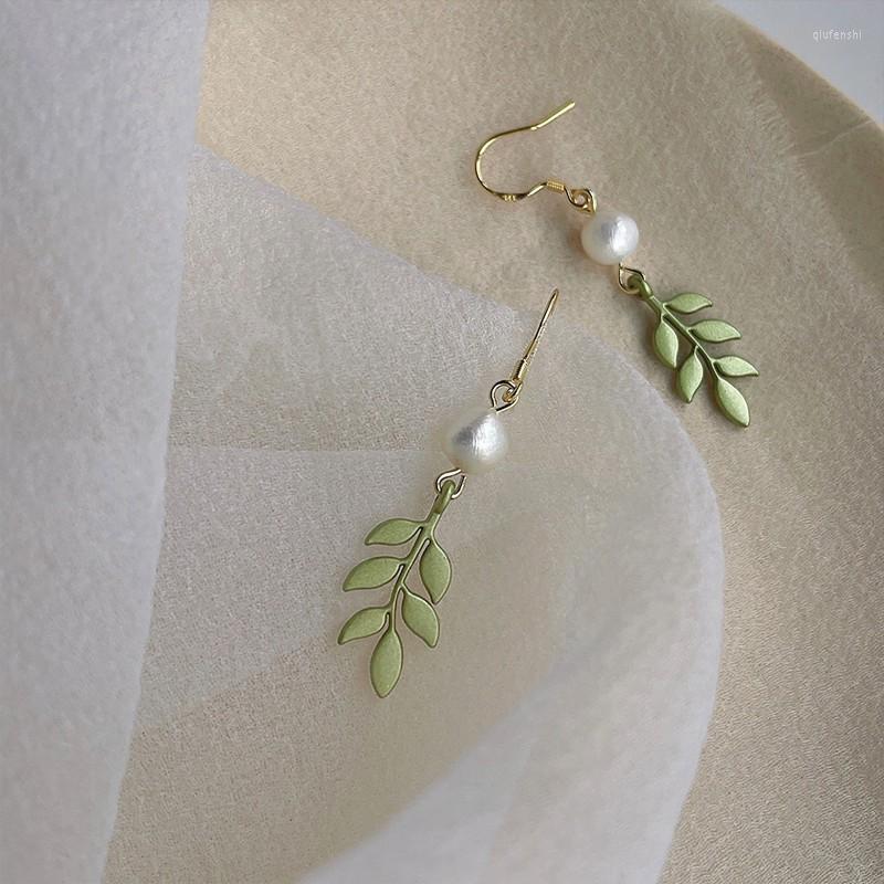 Dangle Earrings 2022 Contracted Fresh Fine Leaves Fashion Sweet Pearl Elegant Temperament Women Drop Jewelry Joker
Dangle Earrings 2022 Contracted Fresh Fine Leaves Fashion Sweet Pearl Elegant Temperament Women Drop Jewelry Joker