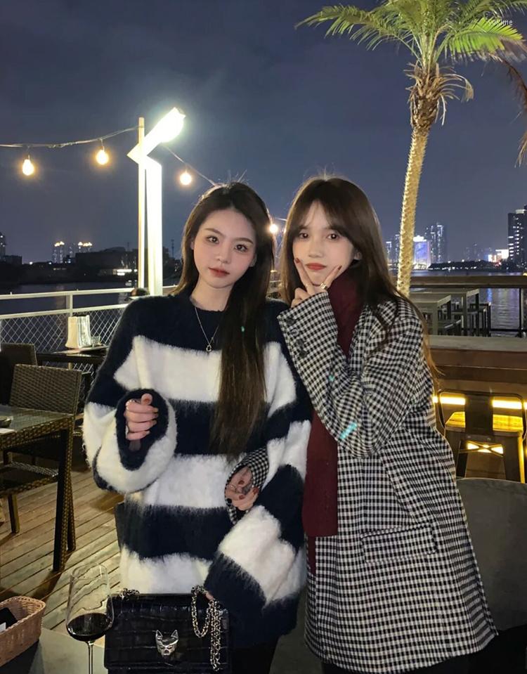 Women's T Shirts GS1473 Slouchy Stripe Contrast Sweater 2022 Plush Heavy Loose Long Sleeve Knit Top, Beige
Women's T Shirts GS1473 Slouchy Stripe Contrast Sweater 2022 Plush Heavy Loose Long Sleeve Knit Top, Beige