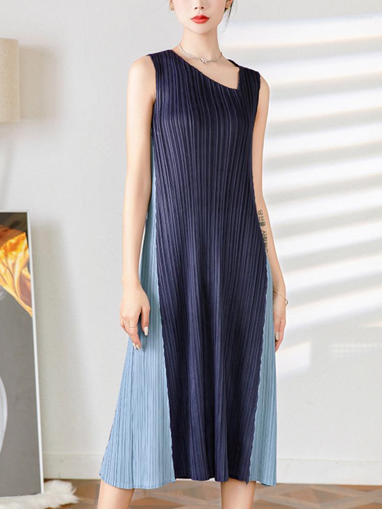 Casual Dresses Pleated Dress Women Summer Loose V Neck Sleeveless High Waist Patchwork Contrasting Colors Fashion Trend 2022, Red
Casual Dresses Pleated Dress Women Summer Loose V Neck Sleeveless High Waist Patchwork Contrasting Colors Fashion Trend 2022, Red