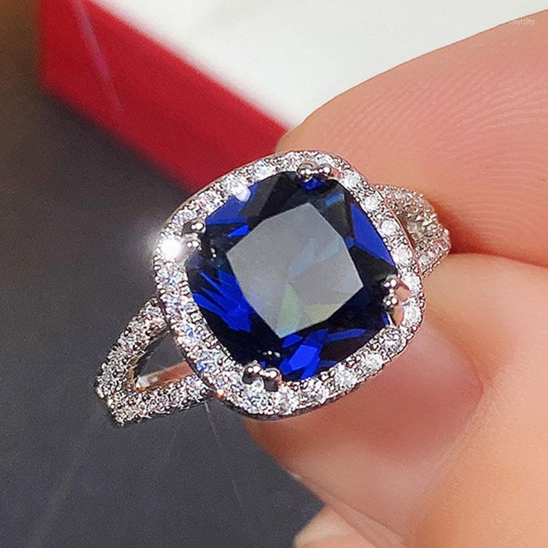Wedding Rings Huitan Silver Color Bands Bride With Brilliant Cubic Zirconia Stone High Quality Engagement Ring For Women Jewelry
Wedding Rings Huitan Silver Color Bands Bride With Brilliant Cubic Zirconia Stone High Quality Engagement Ring For Women Jewelry