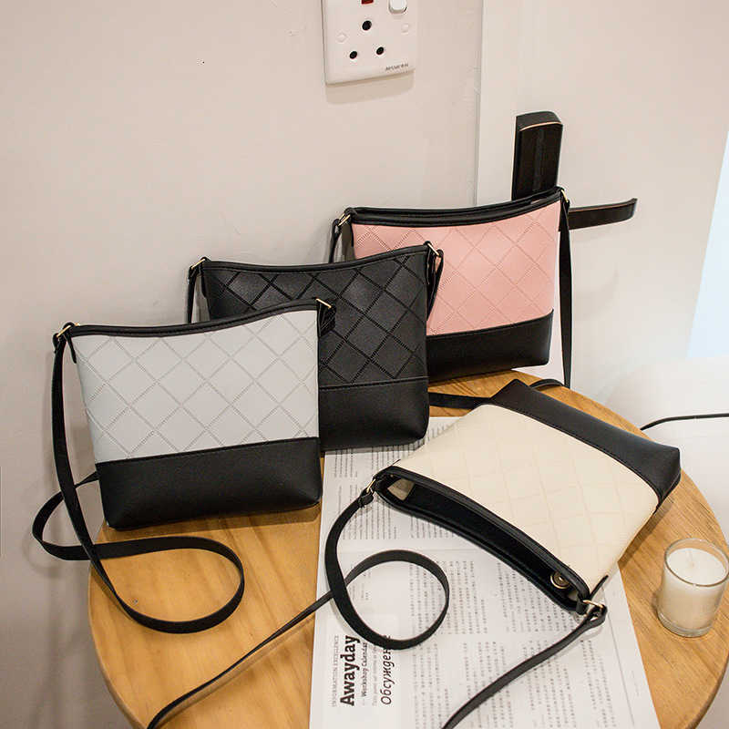 Womenshoulder bag Autumn 2022 new bucket color blocking diagonal cross portable women's, Black7
Womenshoulder bag Autumn 2022 new bucket color blocking diagonal cross portable women's, Black7