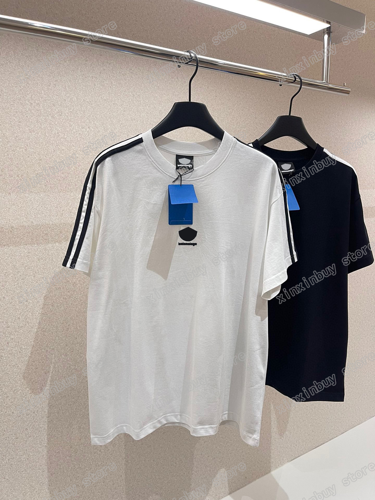 xinxinbuy Men designer Tee t shirt Paris stripe Letters Embroidery short sleeve cotton women gray white black Apricot XS-L
xinxinbuy Men designer Tee t shirt Paris stripe Letters Embroidery short sleeve cotton women gray white black Apricot XS-L